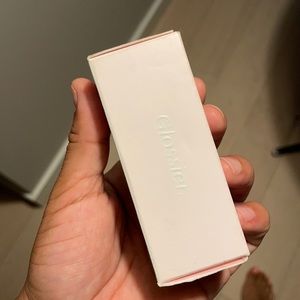 Glossier - Perfecting Skin Tint shade G6